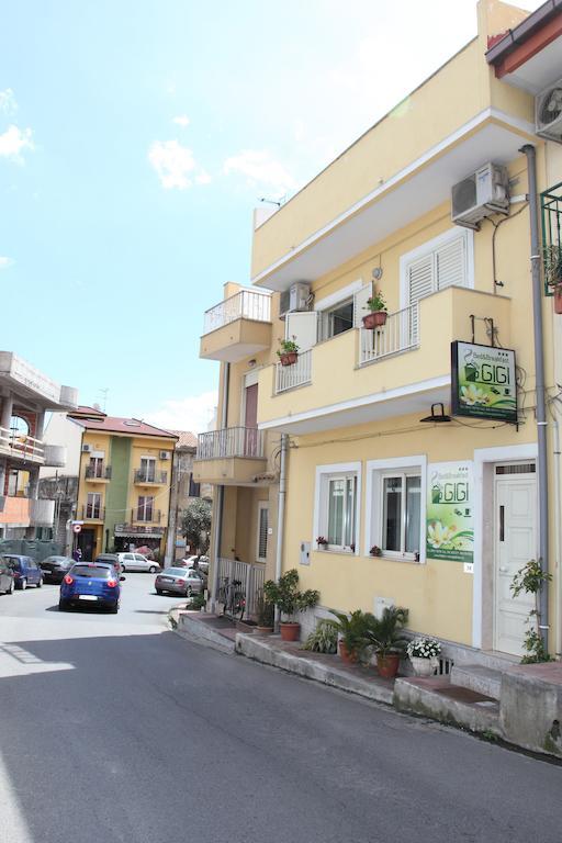 Bed And Breakfast Gigi Furci Siculo Camera foto