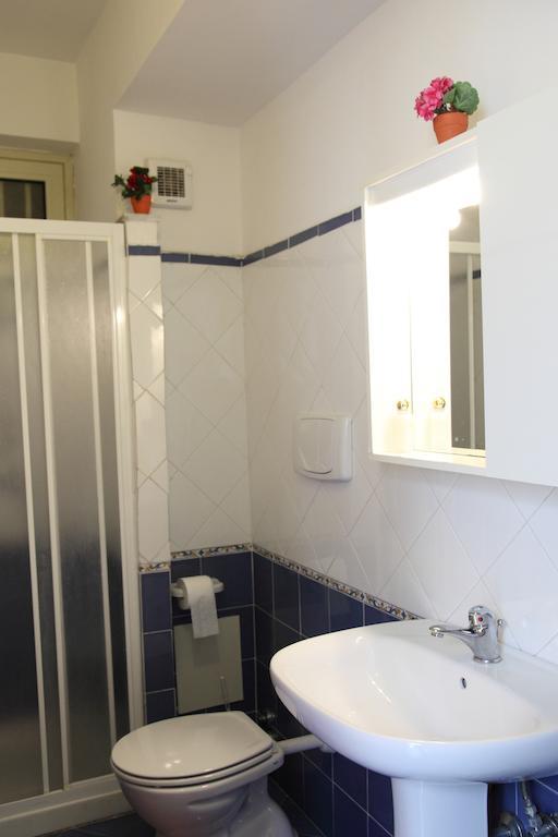 Bed And Breakfast Gigi Furci Siculo Esterno foto